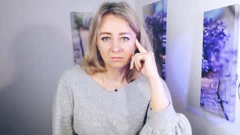 Naomi online show from April 22, 11:06 am