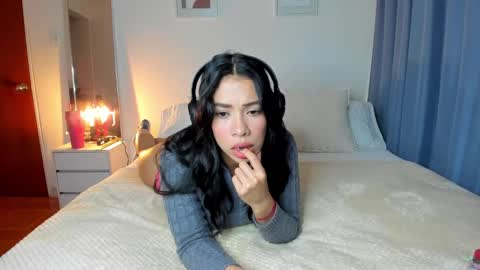 Snapshot of _nathaliesex chatting on February 26, 7:23 am independent model natha online show from February 26, 7:23 am