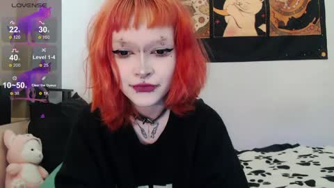 Nicole online show from May 28, 8:01 am