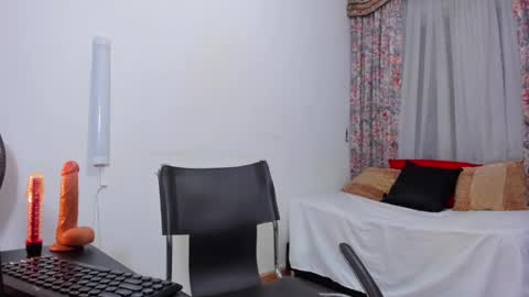 Niki online show from February 20, 10:59 pm