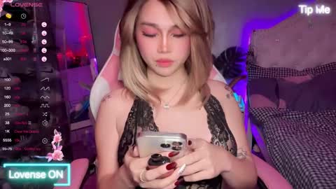 Lily online show from September 19, 5:27 pm