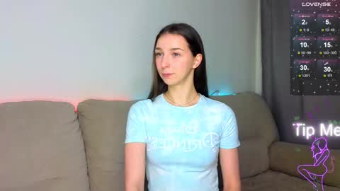 Snapshot of _not_your_toy_ chatting on October 29, 2:08 pm _not_your_toy_ online show from October 29, 2:08 pm