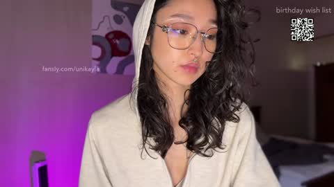 Snapshot of _octopussy_ chatting on January 23, 12:19 pm Mikayla online show from January 23, 12:19 pm