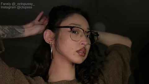 Mikayla online show from April 14, 10:35 pm