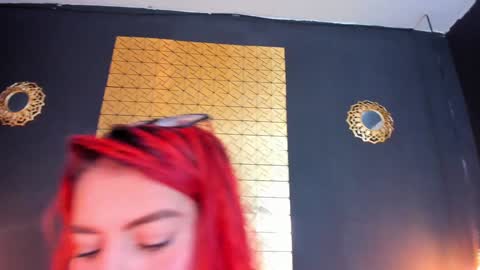 Laura online show from December 21, 9:47 pm