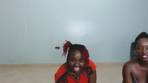 _prettyred online show from October 2, 11:09 am