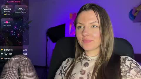 Snapshot of _private_person_ chatting on February 17, 8:49 pm HADLY today day-off see u online 0112 online show from February 17, 8:49 pm