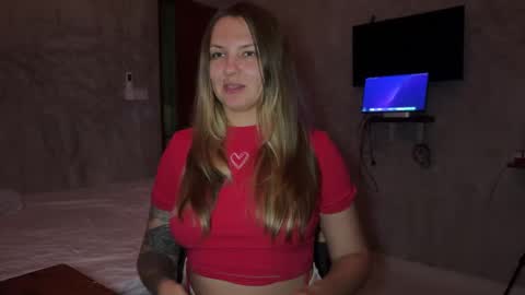  HADLY today day-off see u online 0112  online show from October 11, 3:48 pm