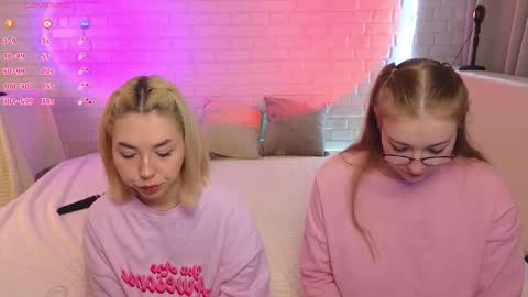 Merlizz Eva Jane Mila Nicole  left to right  online show from November 22, 2:26 pm