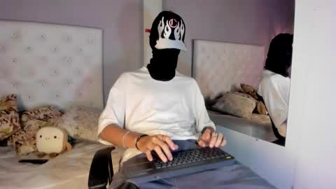 wav online show from February 4, 8:18 am