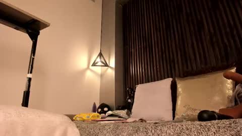 rebecca online show from February 17, 9:54 pm