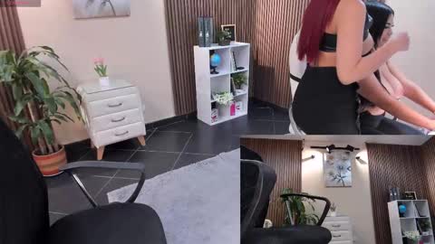 Snapshot of _redfoxxx_ chatting on September 9, 7:47 pm You can tell me Mariana online show from September 9, 7:47 pm