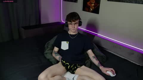 Reisy online show from May 10, 6:25 pm