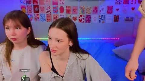 Snapshot of _reverse_gang_ chatting on February 28, 9:23 pm LISSAPVT IS OPEN online show from February 28, 9:23 pm