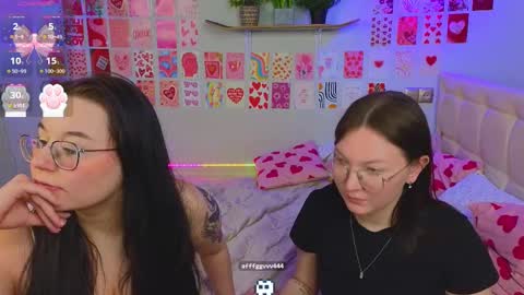Snapshot of _reverse_gang_ chatting on February 24, 9:31 pm LISSAPVT IS OPEN online show from February 24, 9:31 pm