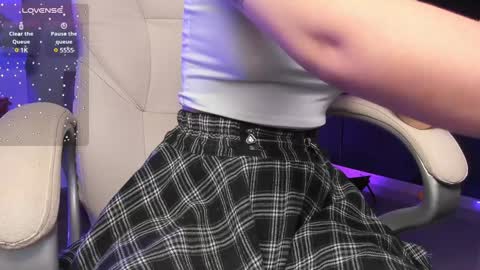 Snapshot of _sabrinamoon chatting on January 28, 12:00 pm online show from January 28, 12:00 pm