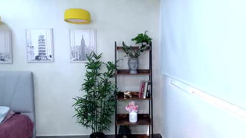 Sassy Girl online show from February 17, 6:06 pm