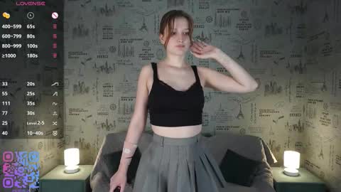 Amelie online show from October 20, 5:40 pm