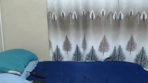 _sexylipss online show from May 17, 8:51 pm