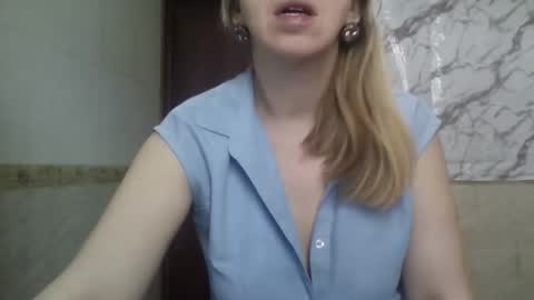  SexyXSveta  online show from February 14, 4:37 am