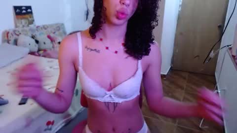 _shanellxxx online show from March 21, 8:46 pm
