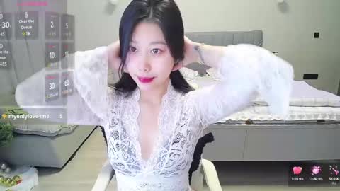 winni online show from February 14, 4:58 am