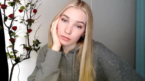 Rachel online show from April 9, 10:32 am