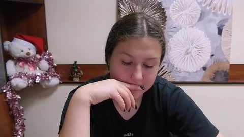 Sofi online show from December 13, 8:36 pm