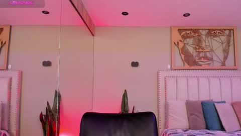    640  200   online show from October 20, 7:30 pm