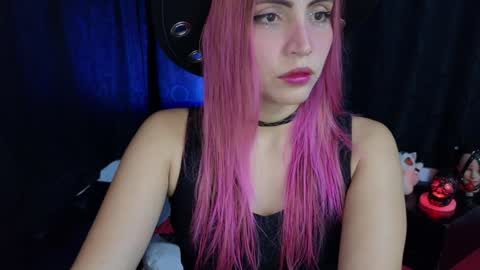 Snapshot of _sofiapink chatting on January 25, 12:06 am Sofia online show from January 25, 12:06 am