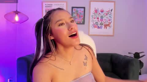 Sophie  online show from November 10, 9:28 pm