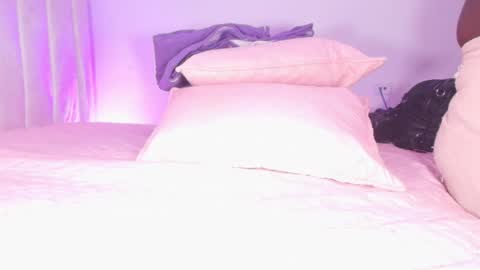 susy online show from April 14, 3:10 am