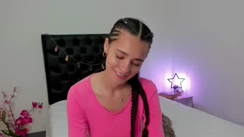 Sussi online show from February 24, 4:15 pm