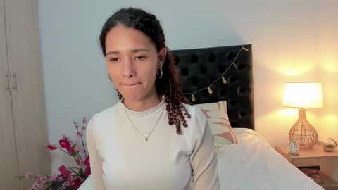 Sussi online show from March 12, 7:25 pm