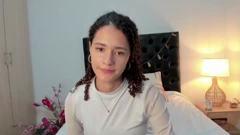 Sussi online show from March 12, 4:24 pm