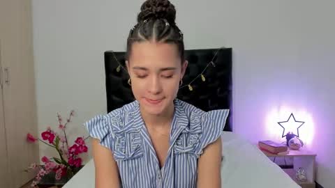 Sussi online show from March 7, 1:18 pm