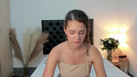 Sussi online show from September 10, 1:45 pm