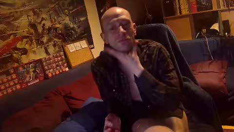 _svenerd_____ online show from June 17, 9:09 pm