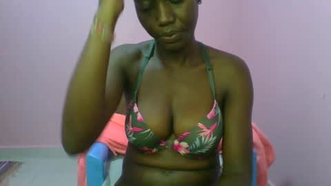 Snapshot of _sweet_gabriella chatting on February 16, 5:04 am Gabriella online show from February 16, 5:04 am