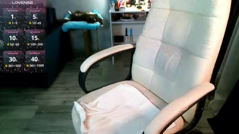 Milana   welcome to my world  online show from March 10, 12:42 pm