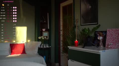 Evi online show from February 19, 3:00 pm