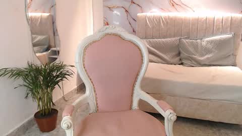 _tiffany1 online show from November 22, 9:24 pm