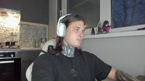 _torfin_ online show from March 11, 3:47 am