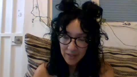 Snapshot of _tutti_frutti_ chatting on February 2, 4:48 am _tutti_frutti_ online show from February 2, 4:48 am