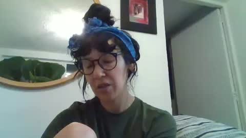 _tutti_frutti_ online show from March 29, 3:30 am