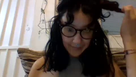 Snapshot of _tutti_frutti_ chatting on February 26, 5:57 am _tutti_frutti_ online show from February 26, 5:57 am