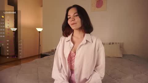 Snapshot of _vi_vi_ chatting on February 23, 6:12 pm Viola online show from February 23, 6:12 pm