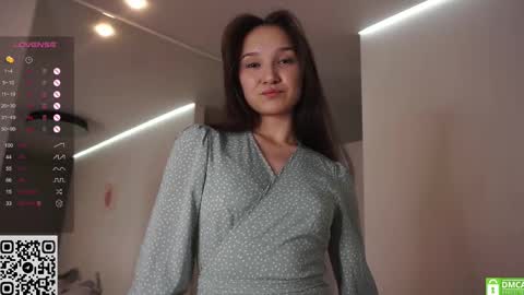 Snapshot of _vi_vi_ chatting on March 3, 4:36 pm Viola online show from March 3, 4:36 pm