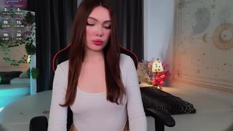 Vickie online show from March 3, 8:43 pm