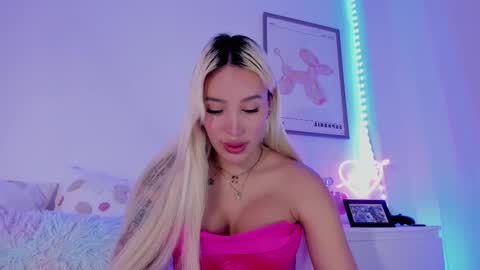   online show from March 9, 9:03 pm